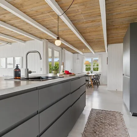 Bjarni - 180m From The Sea By Interhome بيت للعطل