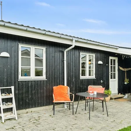 Holiday home Bjarni - 180m From The Sea By Interhome *