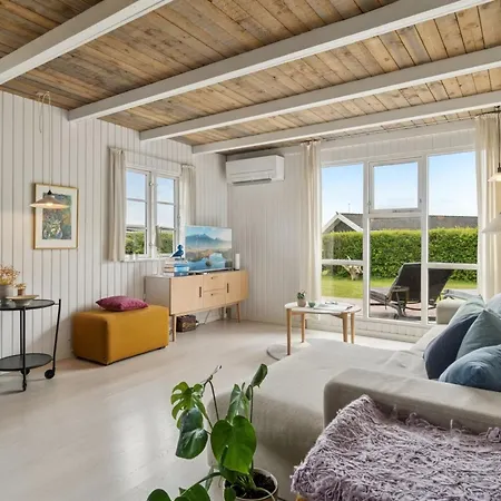 Bjarni - 180m From The Sea By Interhome Vakantiehuis